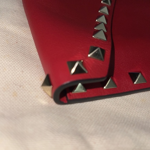 Valentino 100% Authentic clutchprístine  condition red with gold hardware - Picture 11 of 12